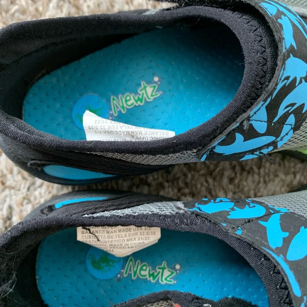 Newtz water shoes size 2 - 3 blue green shark outdoors beach river lake swimming